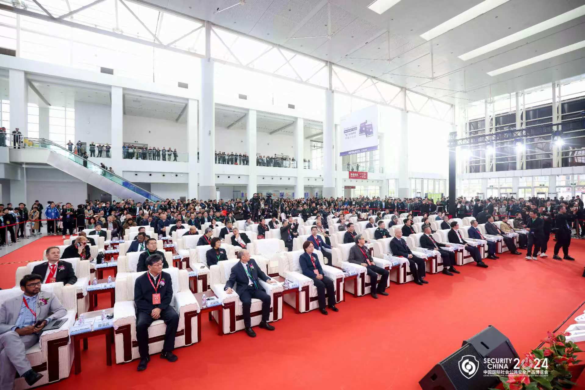 AI大模型+城市运营，当虹龙智“数字安全员”亮相北京安博会！